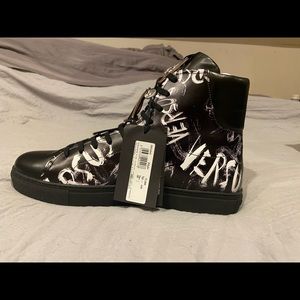 Versus buckle high top. EU size 43, US size 9.5.
